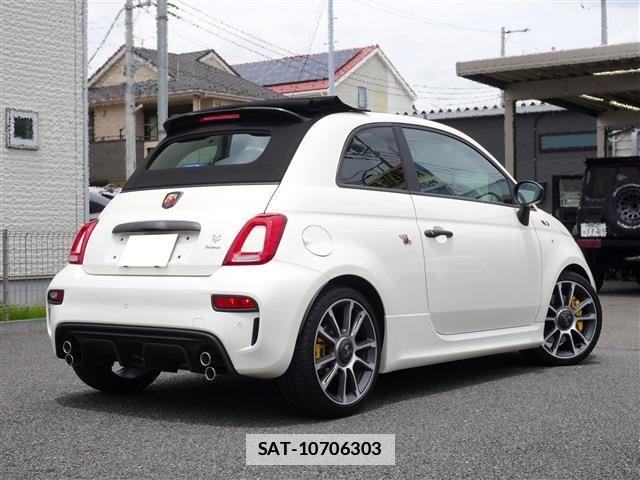 Abarth 695 2025-01 7719852-1