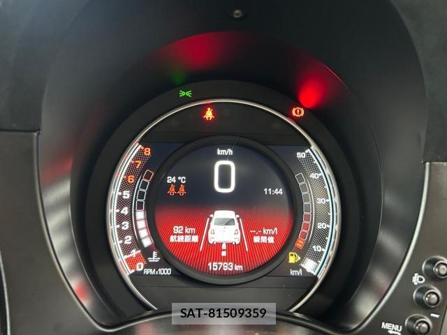 Abarth 595 2024-04 7249622-12