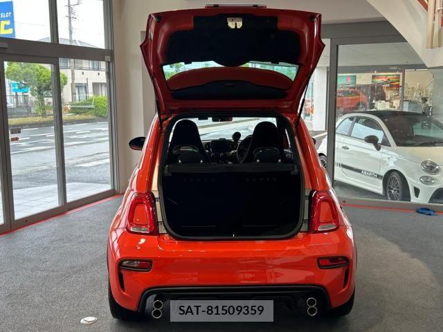 Abarth 595 2024-04 7249622-7