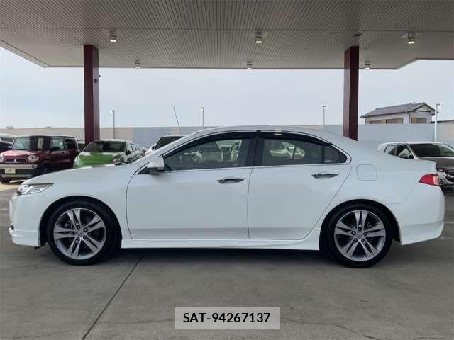 Honda ACCORD 2013-03 7213903-8