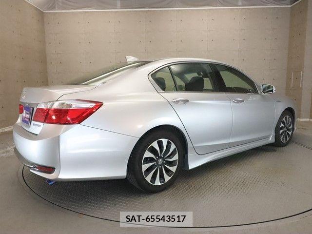 Honda ACCORD HYBRID 2014-08 1280394-1