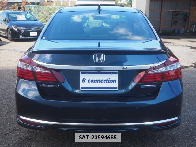 Honda ACCORD HYBRID 2016-10 1307154-27