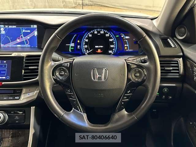 Honda ACCORD HYBRID 2013-11 4585730-12