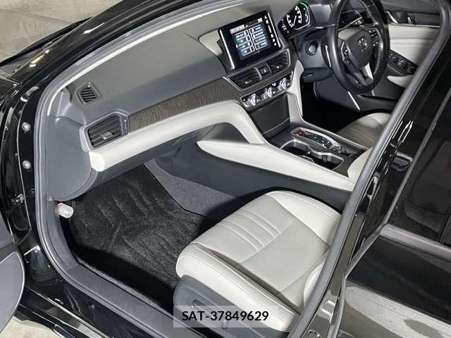 Honda ACCORD HYBRID 2020-09 6241670-18