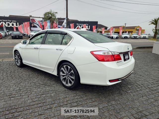 Honda ACCORD HYBRID 2015-04 6271086-3