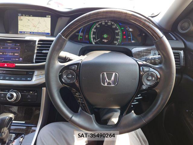 Honda ACCORD HYBRID 2014-11 6674774-12