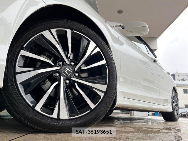 Honda ACCORD HYBRID 2017-03 6674773-12