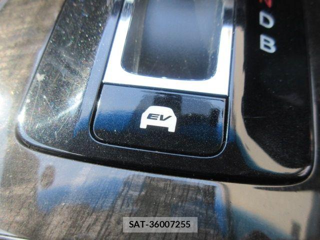 Honda ACCORD HYBRID 2013-10 6715538-17