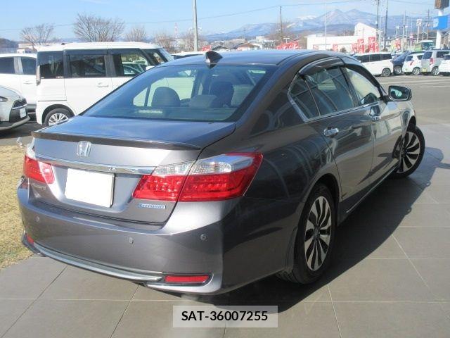 Honda ACCORD HYBRID 2013-10 6715538-2