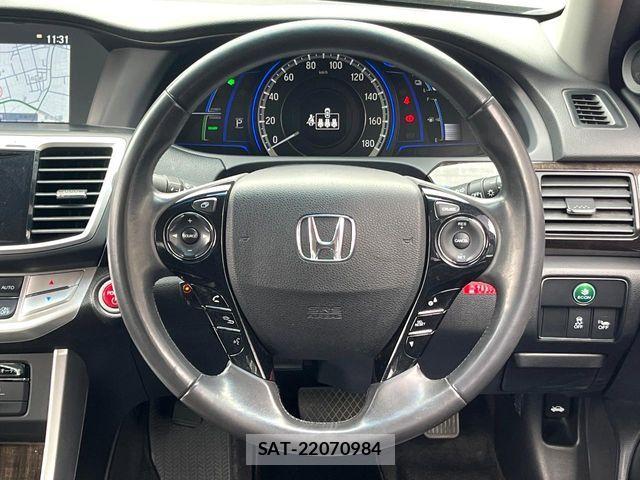 Honda ACCORD HYBRID 2013-07 6813462-10