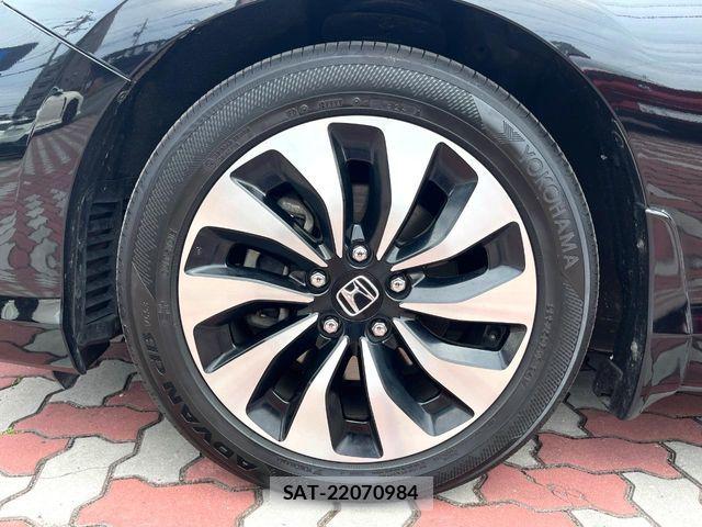 Honda ACCORD HYBRID 2013-07 6813462-12