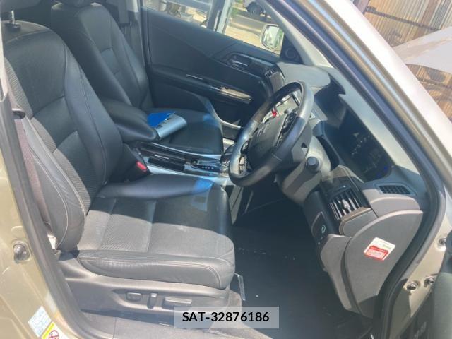 Honda ACCORD HYBRID 2014-06 6986064-12