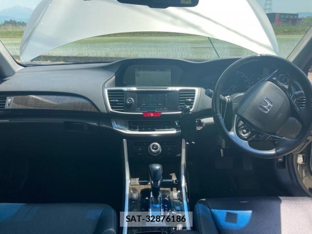 Honda ACCORD HYBRID 2014-06 6986064-15