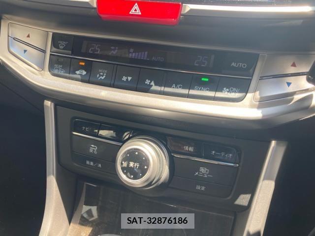 Honda ACCORD HYBRID 2014-06 6986064-21