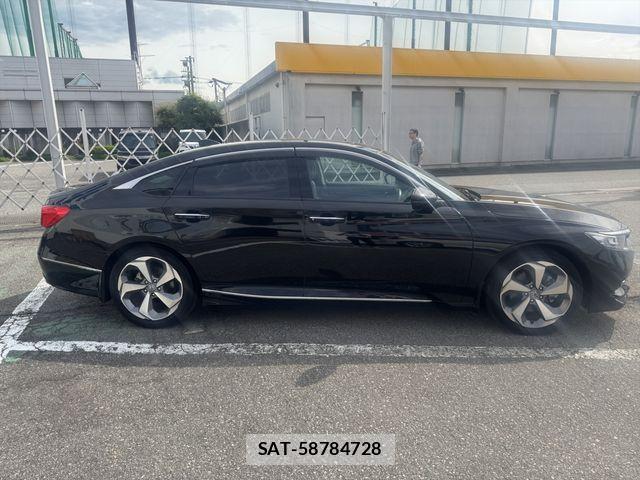 Honda ACCORD HYBRID 2021-07 7057071-3