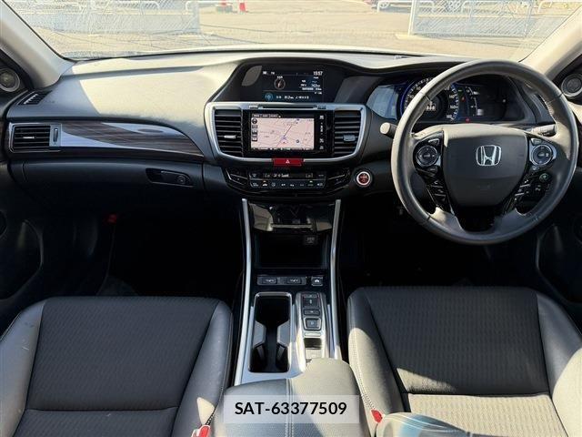 Honda ACCORD HYBRID 2016-06 7213921-17