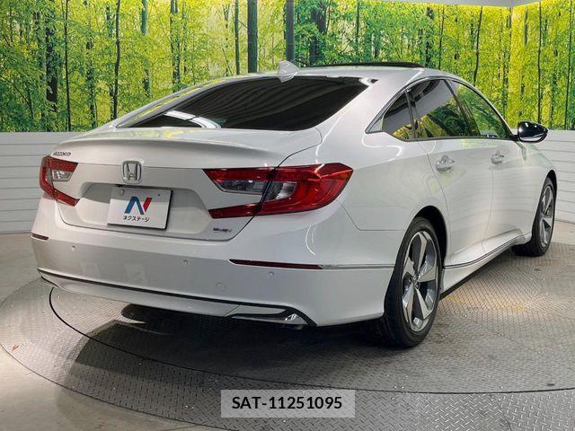 Honda ACCORD HYBRID 2020-09 7213943-16