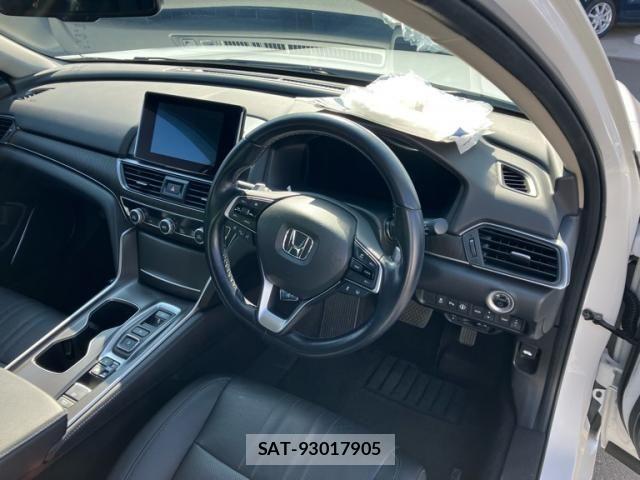 Honda ACCORD HYBRID 2021-07 7213948-13