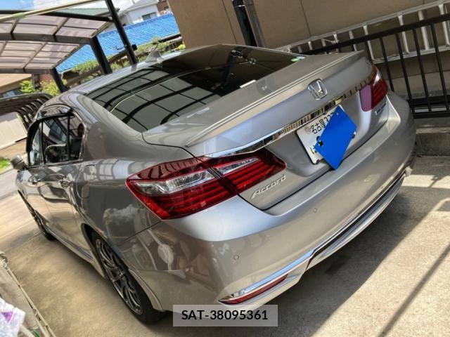Honda ACCORD HYBRID 2016-08 7213929-5