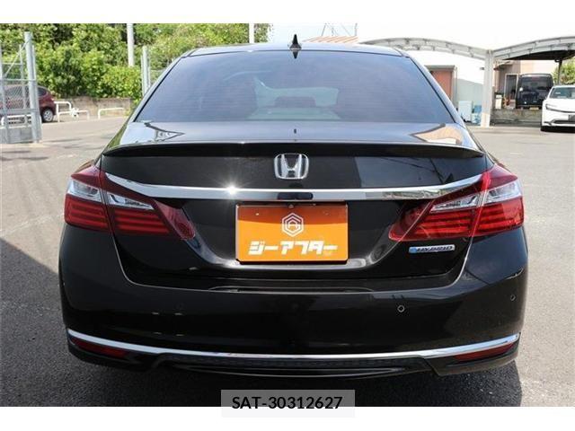 Honda ACCORD HYBRID 2016-11 7213925-11