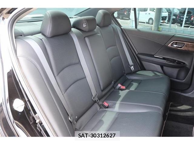 Honda ACCORD HYBRID 2016-11 7213925-16