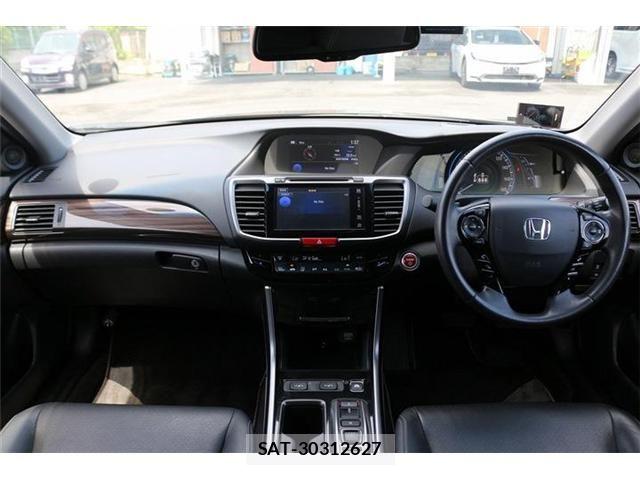 Honda ACCORD HYBRID 2016-11 7213925-17