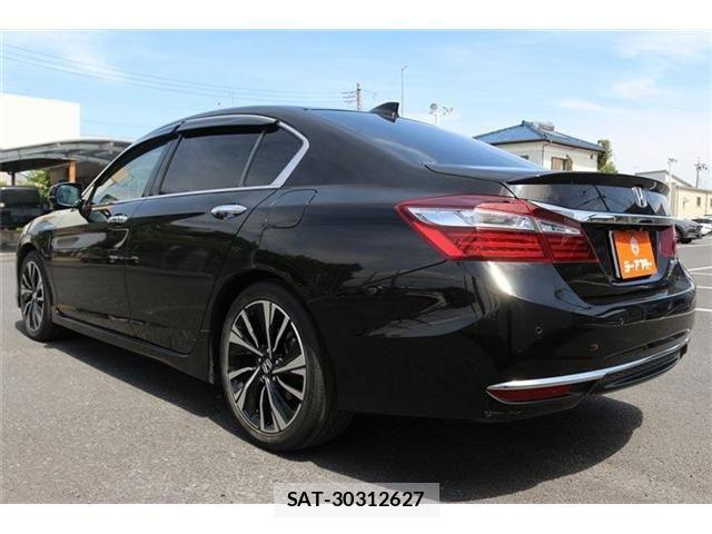 Honda ACCORD HYBRID 2016-11 7213925-23