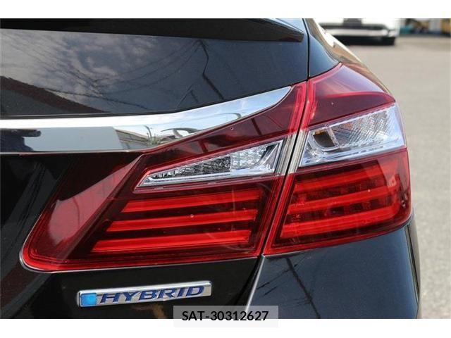 Honda ACCORD HYBRID 2016-11 7213925-28