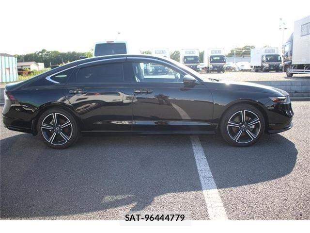 Honda ACCORD HYBRID 2024-03 7324980-10