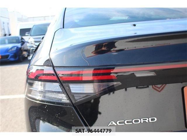Honda ACCORD HYBRID 2024-03 7324980-14