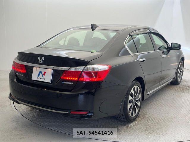 Honda ACCORD HYBRID 2014-01 7356592-16