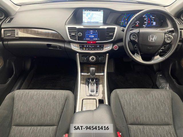 Honda ACCORD HYBRID 2014-01 7356592-1