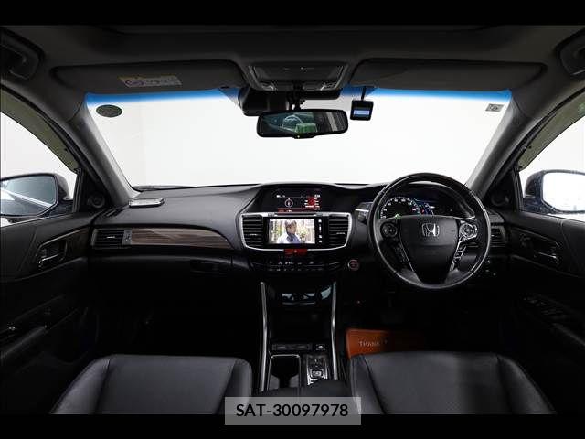 Honda ACCORD HYBRID 2017-06 7390869-2