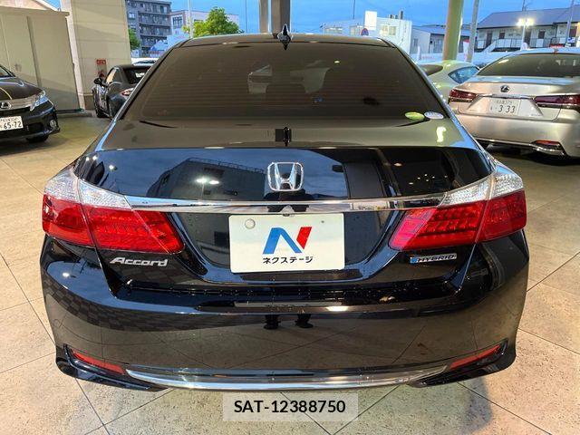 Honda ACCORD HYBRID 2016-03 7390870-15