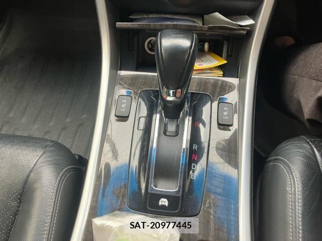 Honda ACCORD HYBRID 2013-07 7452559-19