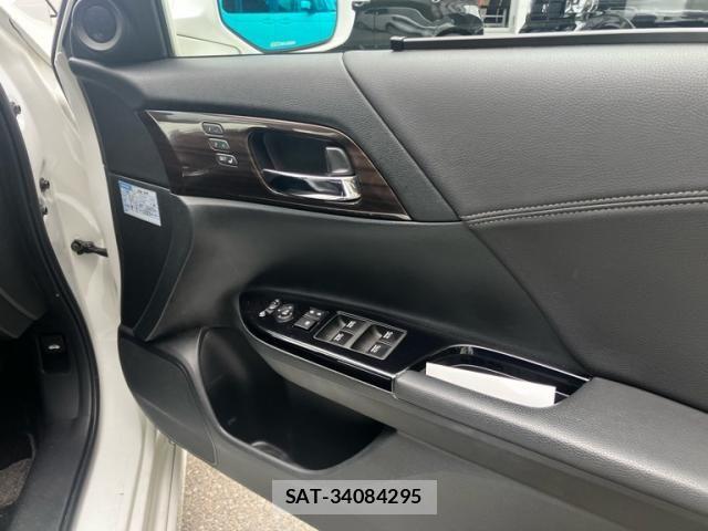 Honda ACCORD HYBRID 2016-10 7499289-16