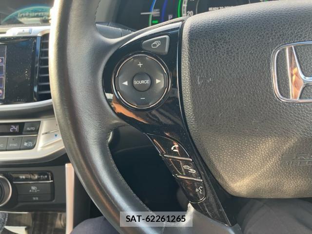 Honda ACCORD HYBRID 2014-02 7781976-17