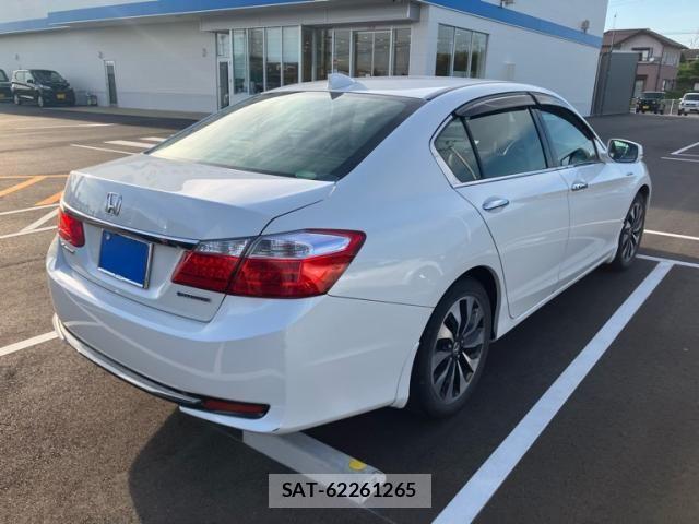 Honda ACCORD HYBRID 2014-02 7781976-2