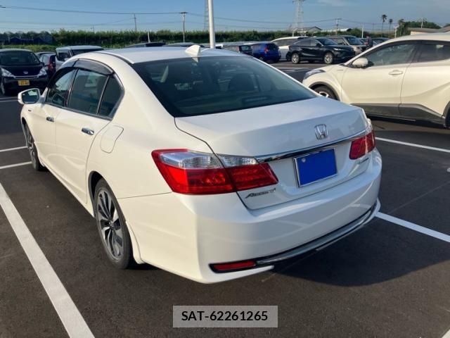 Honda ACCORD HYBRID 2014-02 7781976-3