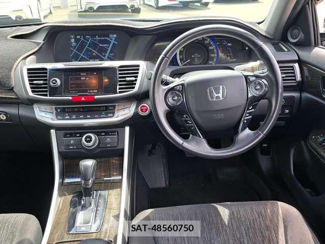 Honda ACCORD HYBRID 2013-10 7875063-16
