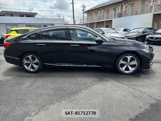 Honda ACCORD HYBRID 2020-08 7960234-17