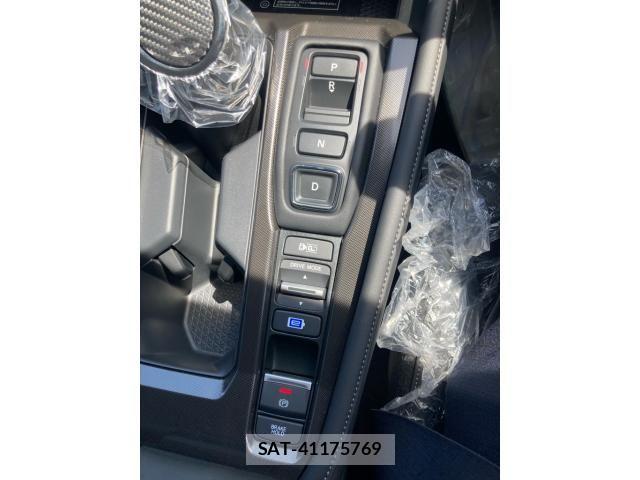 Honda ACCORD HYBRID 2024-04 8034093-17