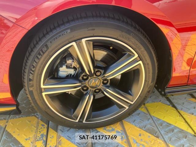 Honda ACCORD HYBRID 2024-04 8034093-4