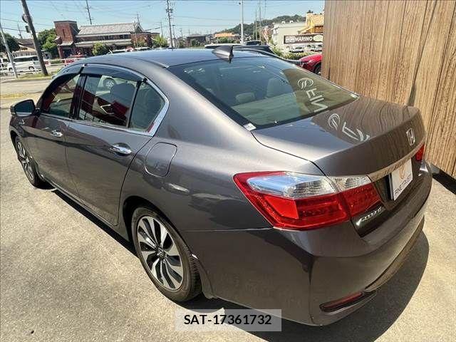 Honda ACCORD HYBRID 2013-09 8205996-18