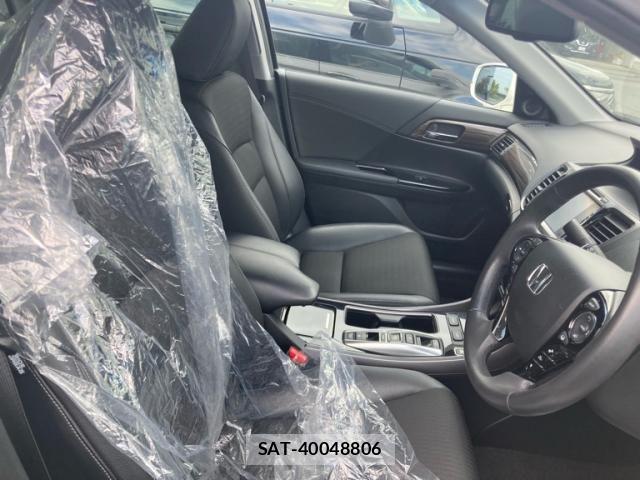 Honda ACCORD HYBRID 2016-06 8244368-10