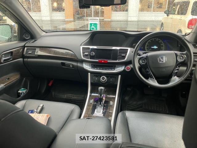 Honda ACCORD HYBRID 2013-07 8244367-13
