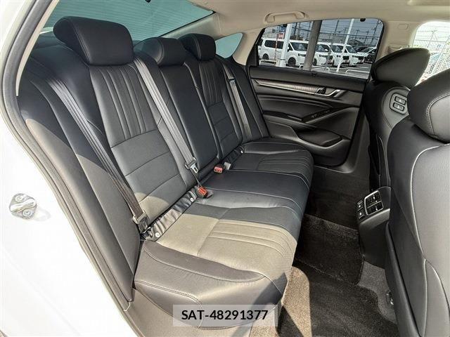 Honda ACCORD HYBRID 2021-11 8312258-17
