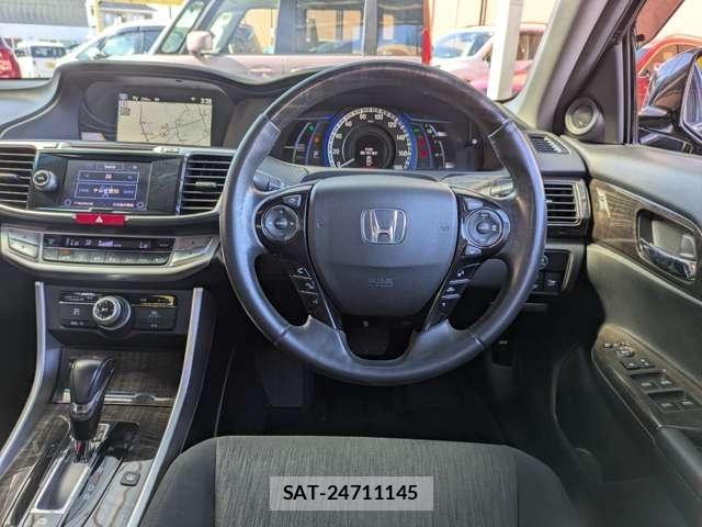 Honda ACCORD HYBRID 2014-02 8353666-13