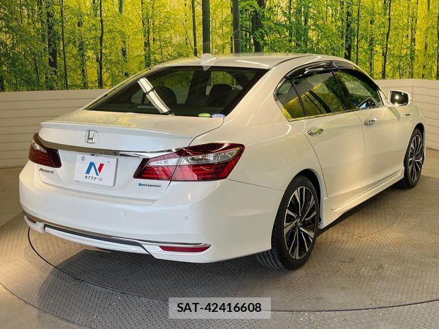 Honda ACCORD HYBRID 2017-11 8364466-16