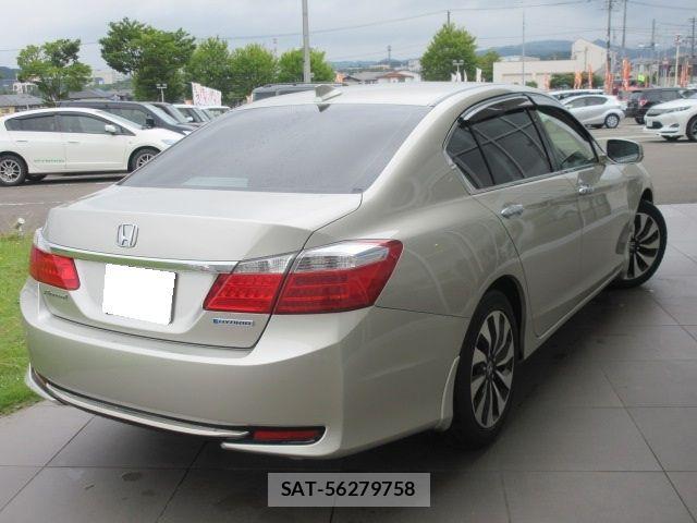 Honda ACCORD HYBRID 2014-01 8410236-2